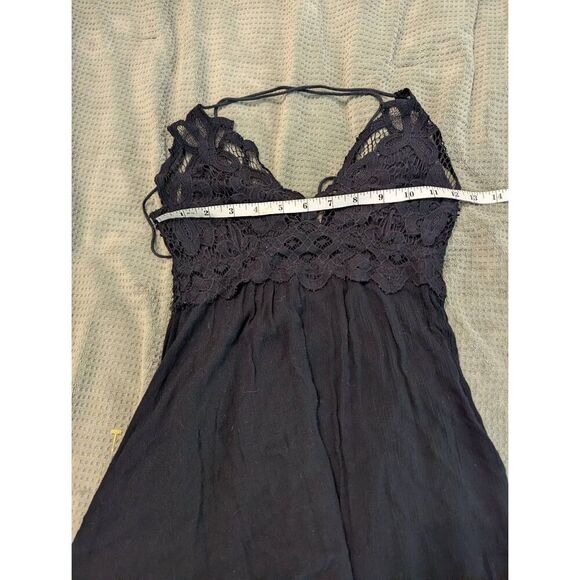 FREE PEOPLE FP ONE Dress Womens Size XS Adella Slip Black Boho Crochet Lace Tier - Picture 6 of 6